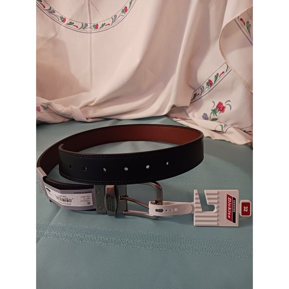 Genuine Dickies Reversible Tan Black BELT size 32 WalMart Silvertone Buckle NWT